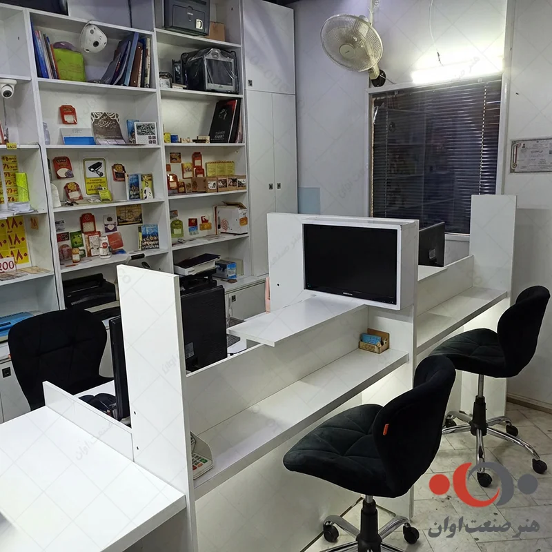 صندلی کافی نت